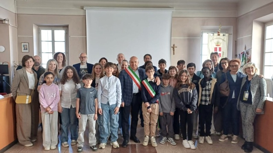 Borgomanero, insediato il nuovo Consiglio Comunale dei Ragazzi